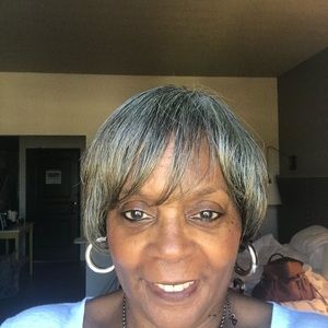 Meet your Posher, Deborah